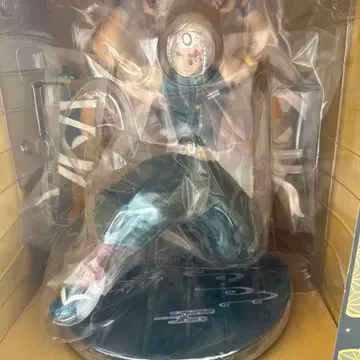 귀멸의 칼날 우즈이 텐겐 피규어