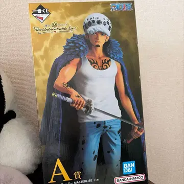 제일복권 원피스 트라팔가 로 피규어