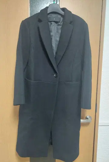 블랙 체스터 코트