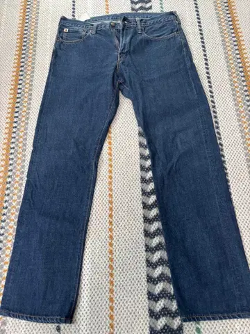 다크 블루 스트레이트 레그 데님 팬츠