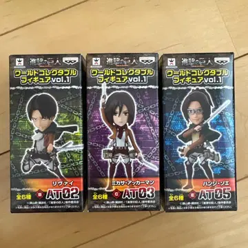 월드 컬렉터블 피규어 진격의 거인