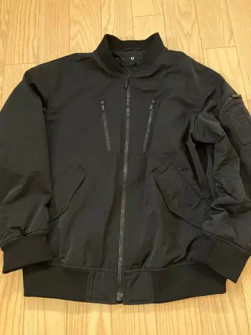 유니클로 +J MA-1 오버 사이즈 자켓 블랙 질 샌더