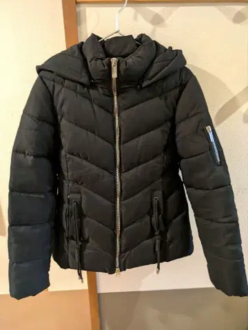 다운 자켓 블랙