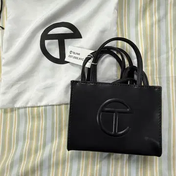 TELFAR 블랙 숄더백