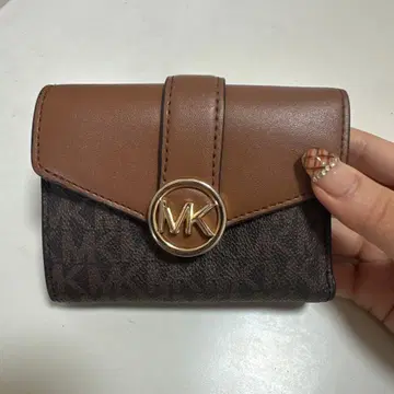 Michael Kors 3단 폴더형 지갑 브라운