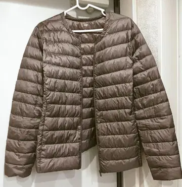 울트라 라이트 다운 노카라 자켓 XL 사이즈 브라운