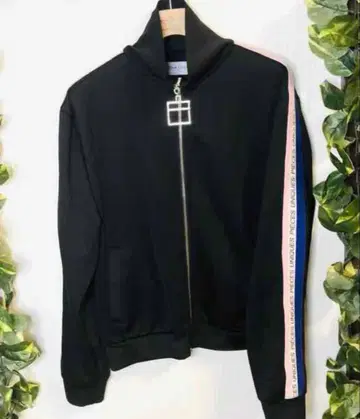 #최고봉 pieces uniques 피시즈유니크스 트랙 저지