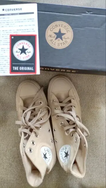 컨버스 베이지 하이컷 스니커즈 23.5 새상품 VERY 게재 신 마이