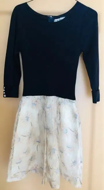 블랙 7부 소매 꽃무늬 스커트 원피스