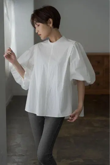 regleam 소매 볼륨 블라우스