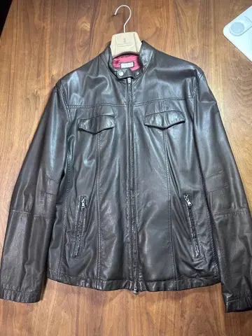 브루넬로쿠치넬리 가죽 재킷