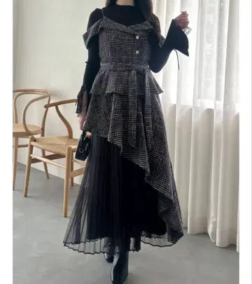 [ dazzlin ] 오프숄더 아지메 트렌치 원피스