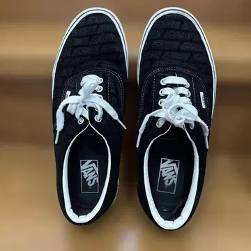 VANS 블랙 스니커즈