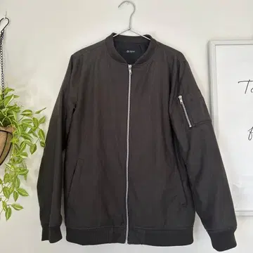 다크 그레이 집업 자켓