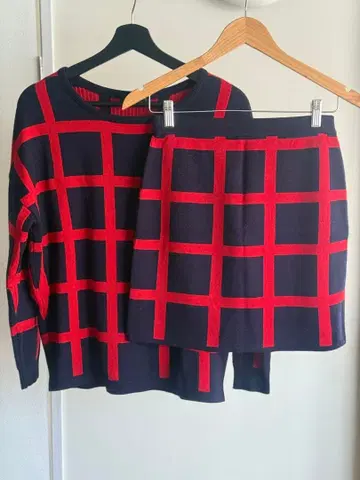 [ SCOT CLUB ] 네이비와 레드 체크 니트 셋업