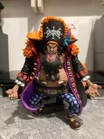 원피스 KOA 티치 검은 수염 피규어