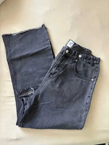 mline 블랙 데미지 데님 팬츠