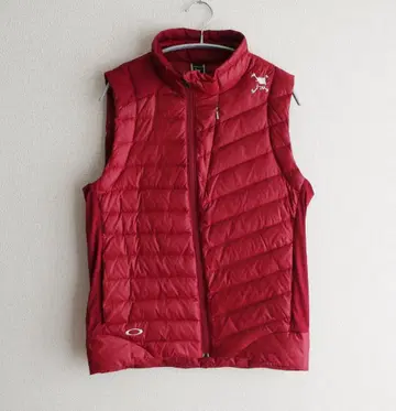 OAKLEY 오클리 스컬 다운 베스트 골프웨어