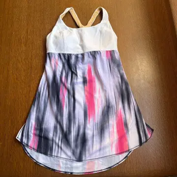 Lululemon 멀티 컬러 탱크탑