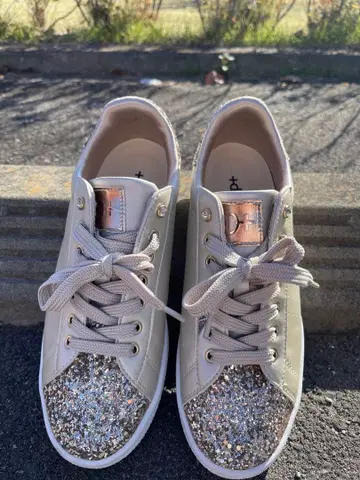 다이애나 스니커즈 25.0