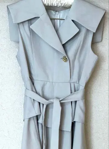 더즐린 아지메 플리츠 트렌치 원피스 M 사이즈