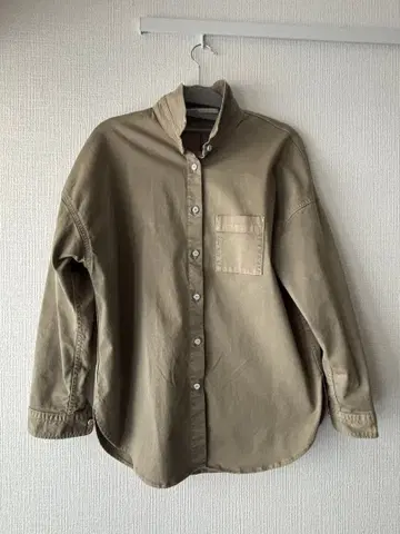 Upper hights 베이지 긴팔 셔츠