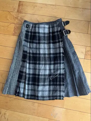 O'NEIL 체크 무늬 플리츠 울 스커트 UK8