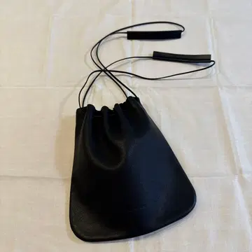 [ 미사용 새상품 ] 미나 페르호넨 kortti 복조리 백 S 사이즈