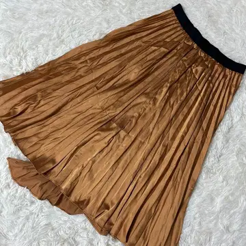 [고품질] DKNY 플리츠 스커트 카멜 S