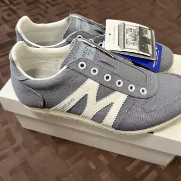 MIZUNO 그레이 스니커즈