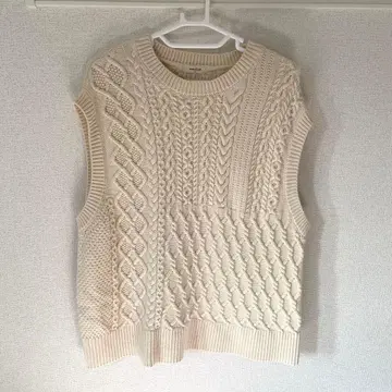 studioCLIP 스튜디오 클립 니트 베스트 화이트 아이보리