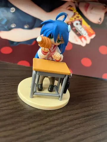 러키스타 비넷 이즈미 코나타 피규어 초코 코로네 [정크제품]