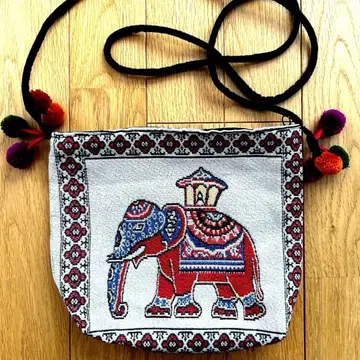 코끼리 패턴 자수 미니 숄더백 경량 에스닉계 미사용 새상품