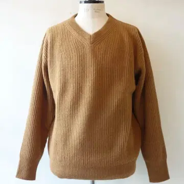 BODHI ] (보디). TILDEN SWEATER'