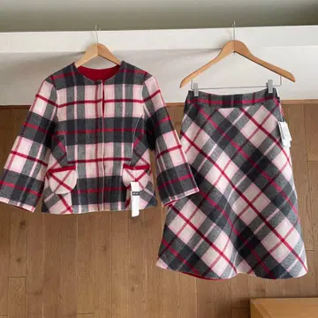 새상품 엠즈 그레이시 리버서블 체크 스커트 수트