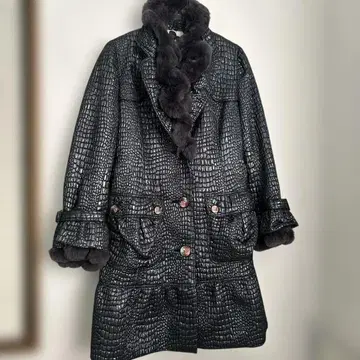 이탈리아 이타리야 11호 블랙 크로커다일풍 점퍼 코트 새상품급