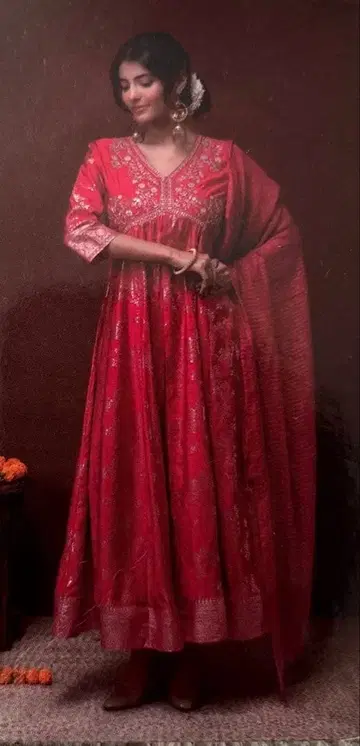 인도에서 구매한 원피스 드레스와 숄