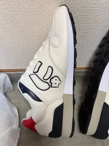 뉴 트리콜로르 10주년 미사용 새상품 26.5cm