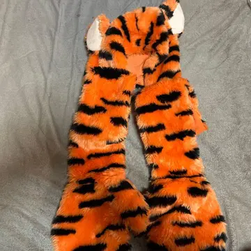 [ 공식 ] 티거 팬캡 머플러 장갑