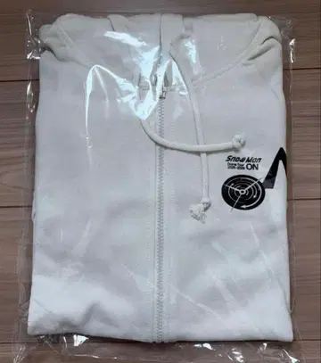 평소 사이즈(L) 후드티 Snow Man 투어 ON