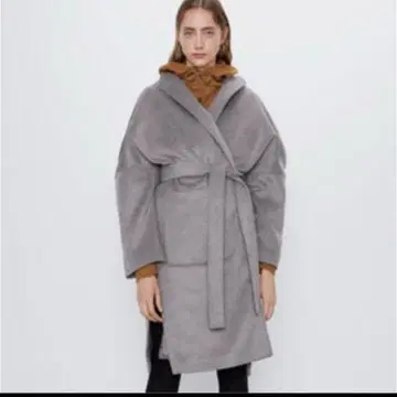 ZARA 벨트 포함 오버사이즈 코트