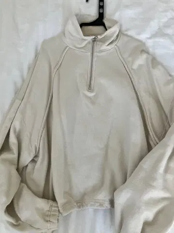 todayful 크림색 하프 지퍼 트레이닝복