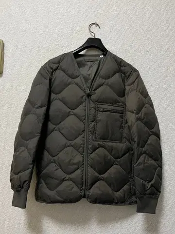 유니클로 유 나일론 다운 /XS 카키 다운 85% 노카라 지퍼