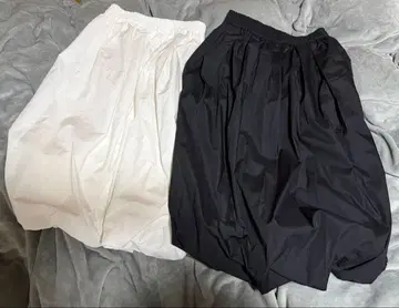 GU 벌룬 스커트 화이트 블랙