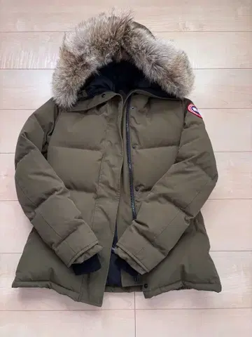 CANADA GOOSE 다운 재킷