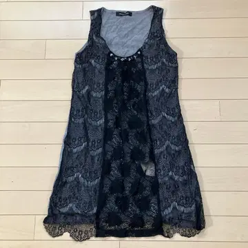 11.19 퀸즈 코트 슬리브리스 튜닉 레이스 블랙/그레이 2