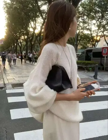 ounce / Balloon mohair 니트 / cream 니트