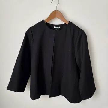 GLACIER 블랙 노카라 자켓 미사용