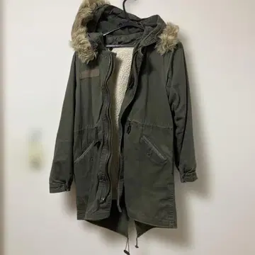 월드 모즈 코트