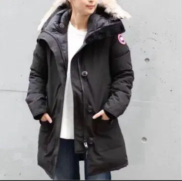 블랙 다운 자켓 후드 부착